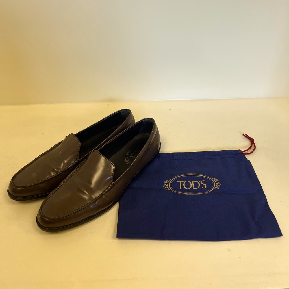 Tods brown leather loafers